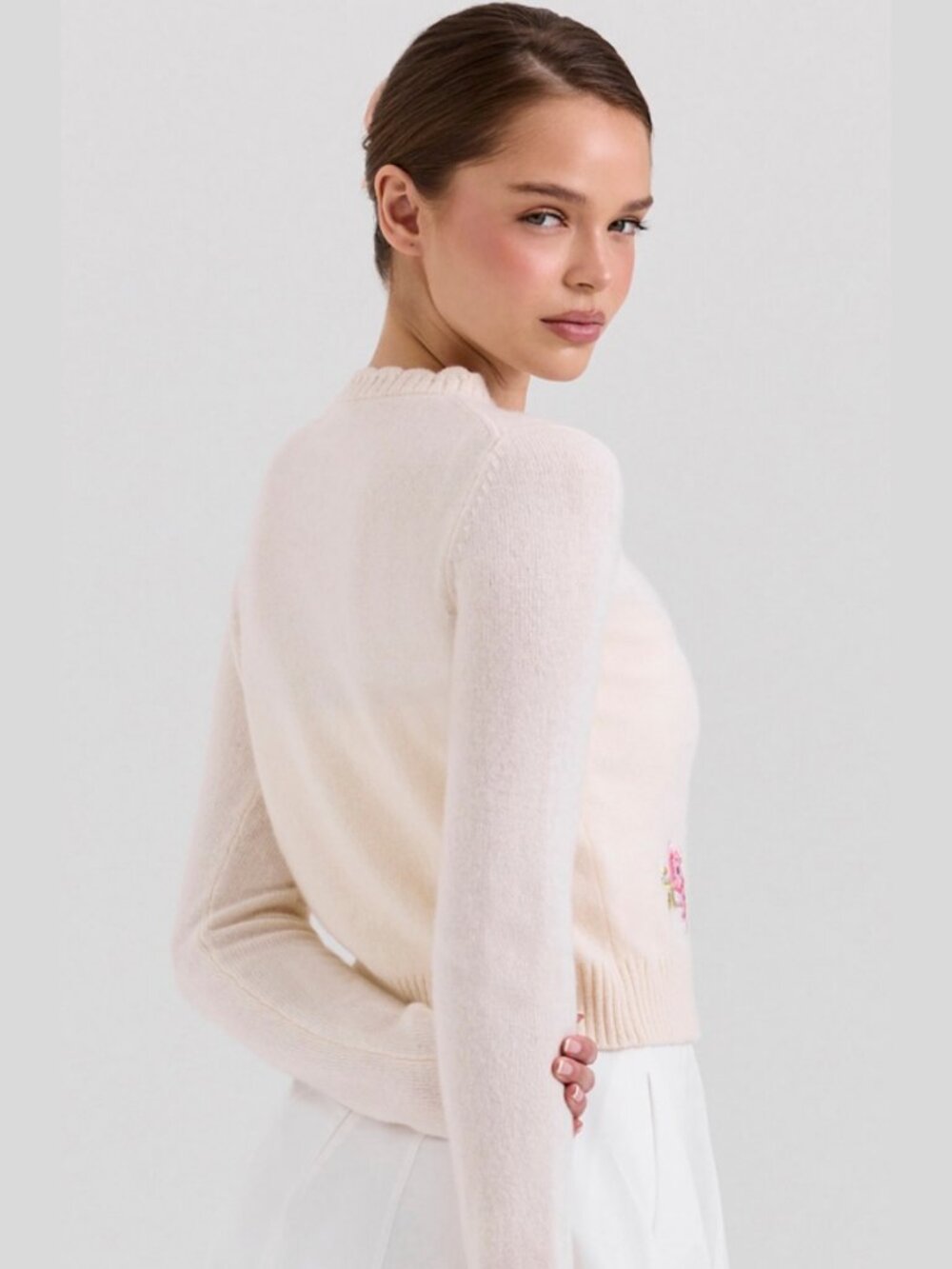 House of CB Anjou Cream Floral Lambswool Embroidered Cardigan - Picture 4 of 5